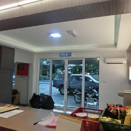 The Garden Inn Miri Exterior photo