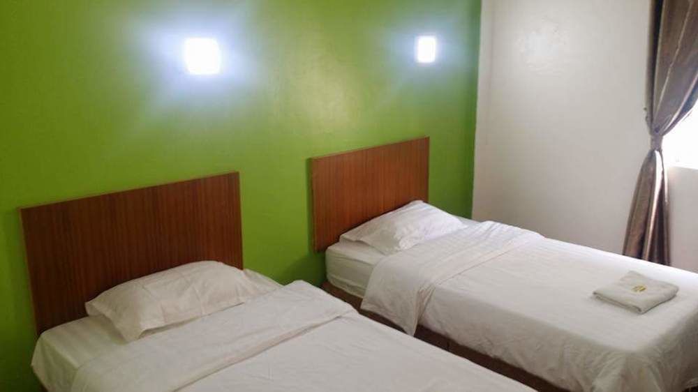 The Garden Inn Miri Exterior photo